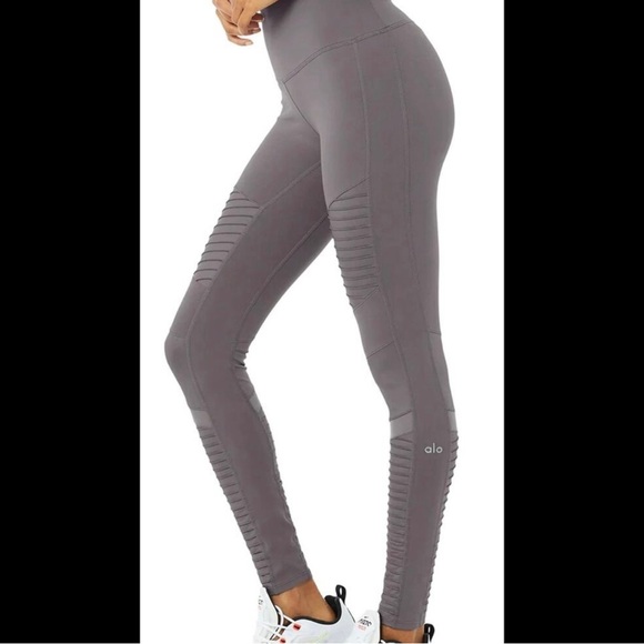 NWOT Alo Motto purple dusk high waste 5in band leggings - Picture 2 of 6